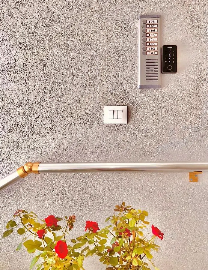 Flors Apartments Durrës 0*,  알바니아