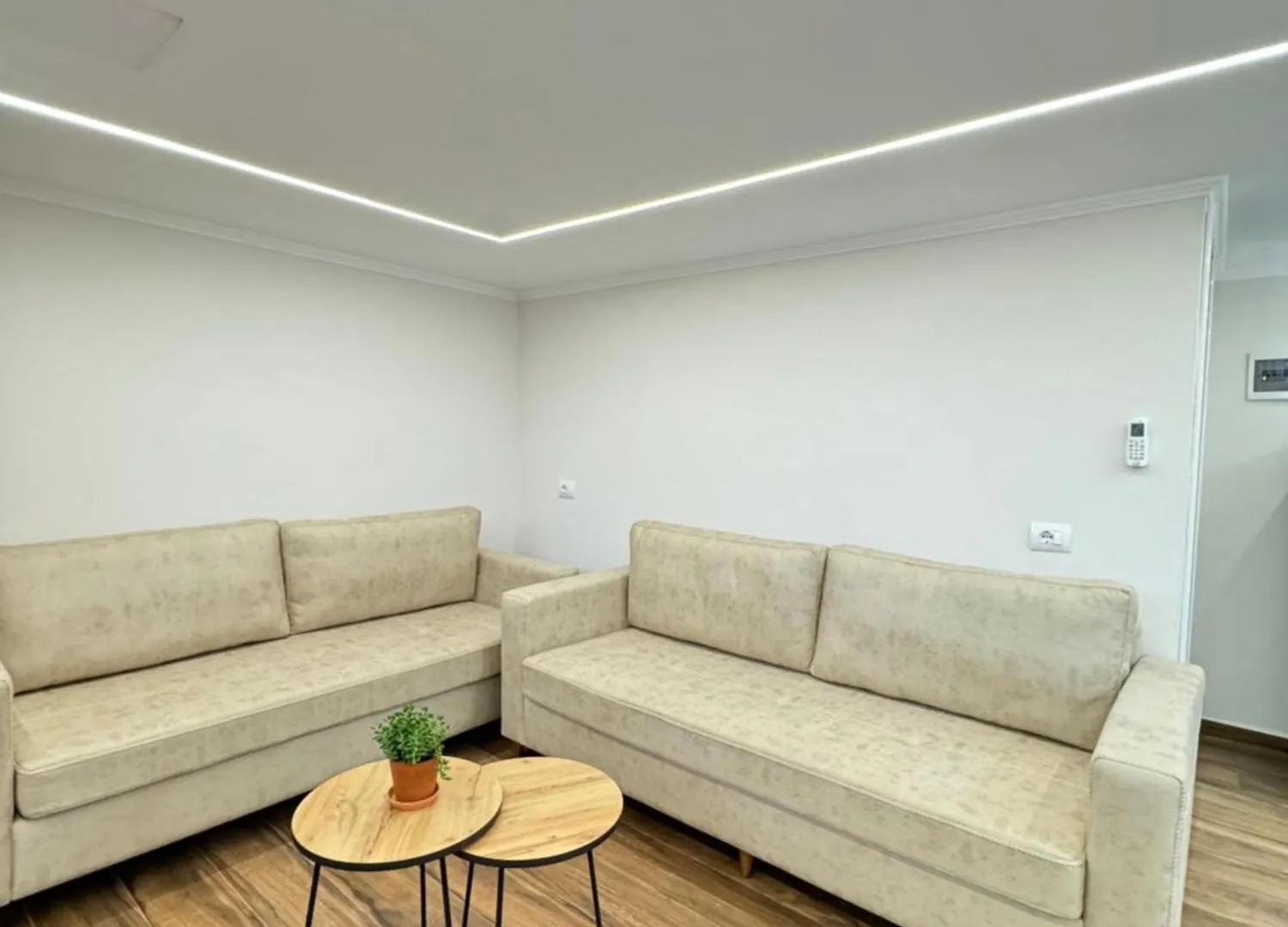 Flors Apartments Durrës 알바니아