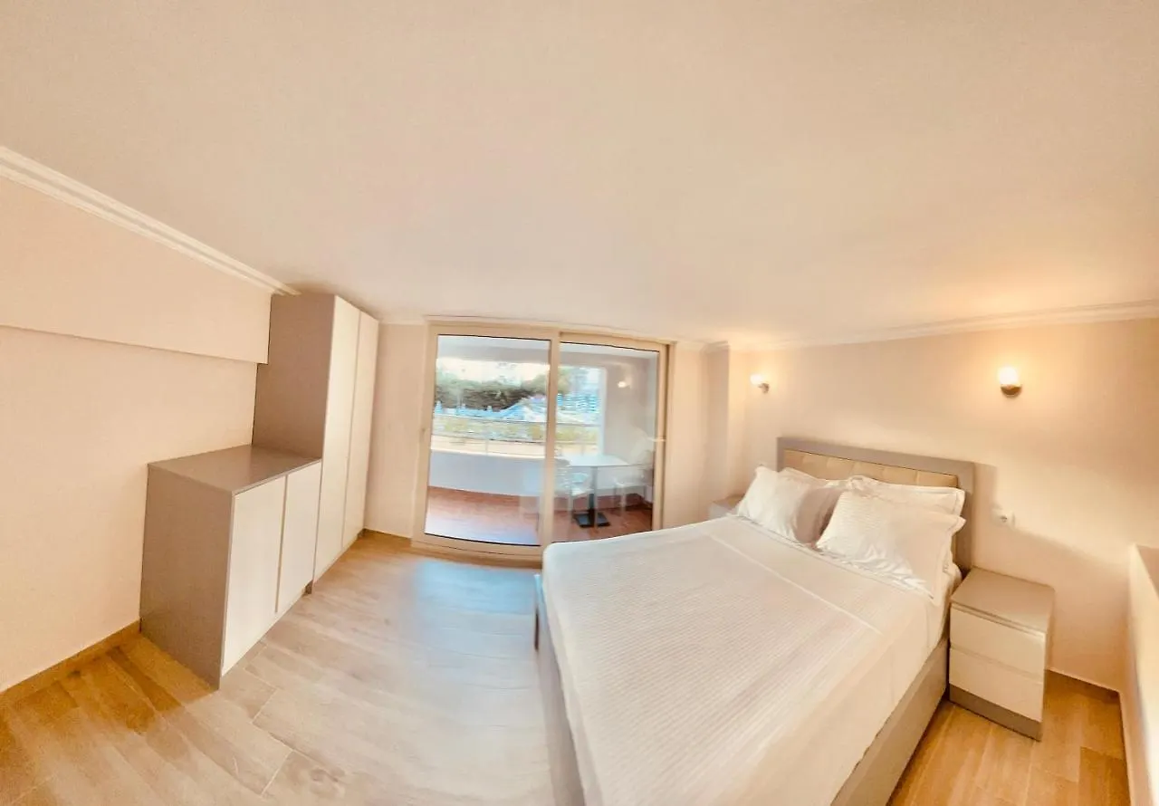 Flors Apartments Durres